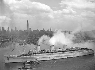RMS Queen Mary 1945